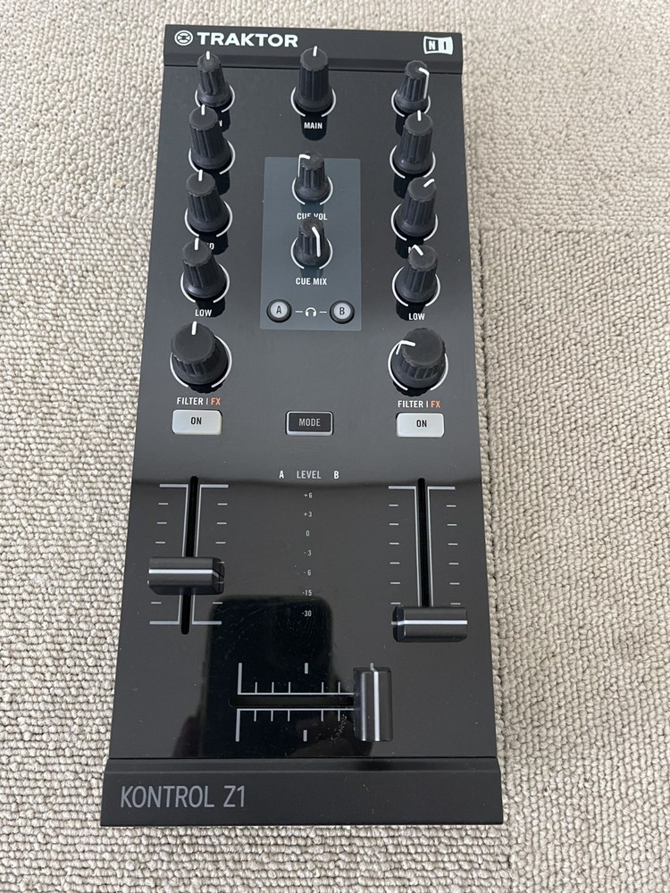 Native Instruments Traktor Kontrol Z1 DJ Mixing Interface with Transfer ID Used
