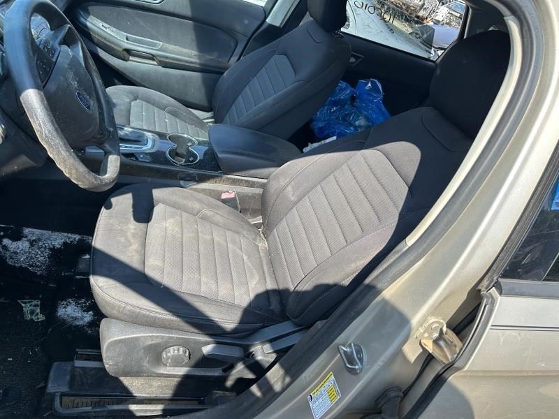 EDGE 2017 Fuse Box Cabin 104622476