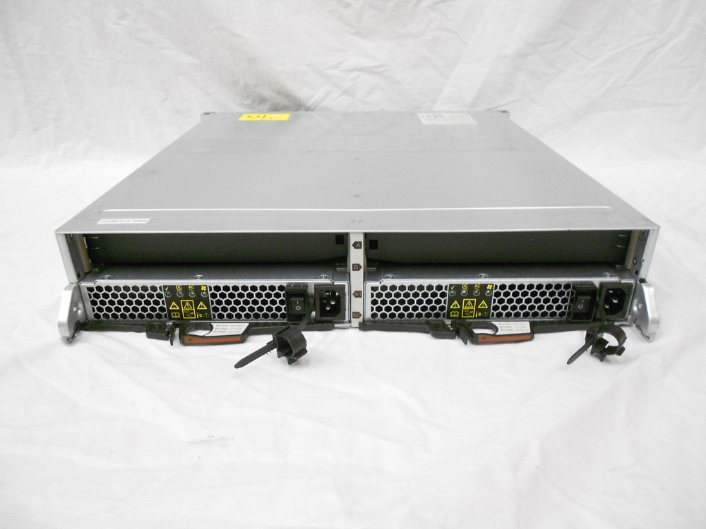 Netapp DS2246 Storage Expansion Array 24x SAS Trays 111-00721 2xPS No Controller