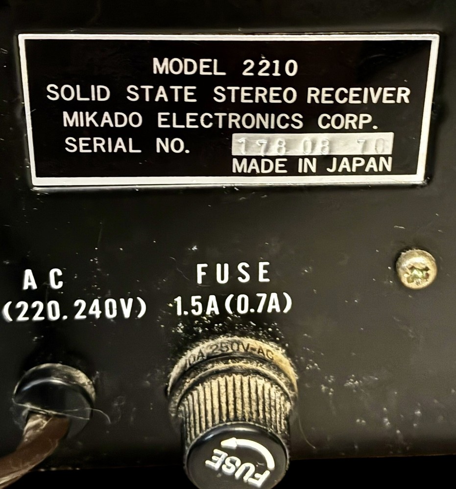 Mikado Solid State Stereo Receiver model 2210 vintage 1970s - tested works READ