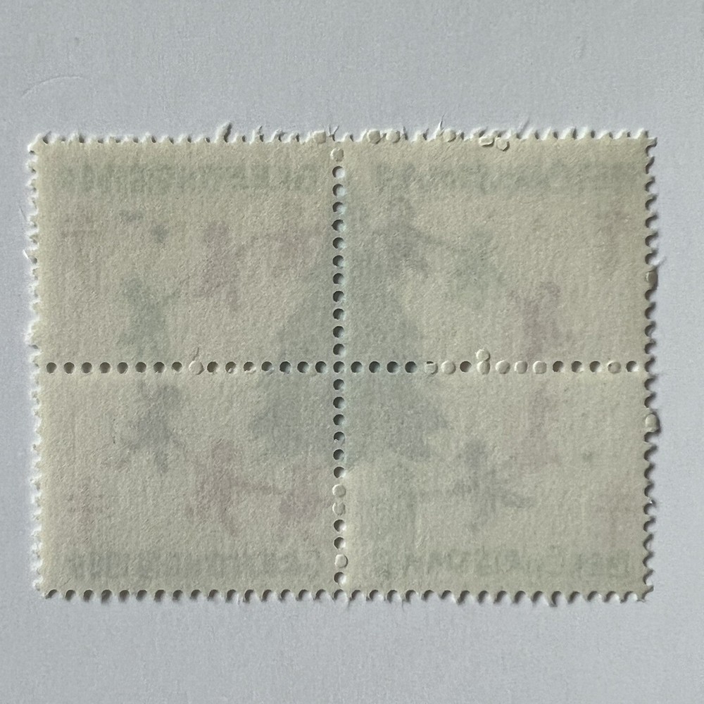 ERROR 1969 CHRISTMAS SEAL BLOCK WITH SEVERAL EXTRA SPOTS MNH