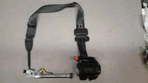 2013-2018 Ford Focus Front Left Driver Seat Belt Retractor Assy Black OEM