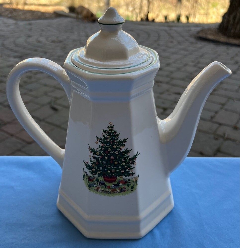 Pfaltzgraff Heritage Christmas Coffee Pot Server