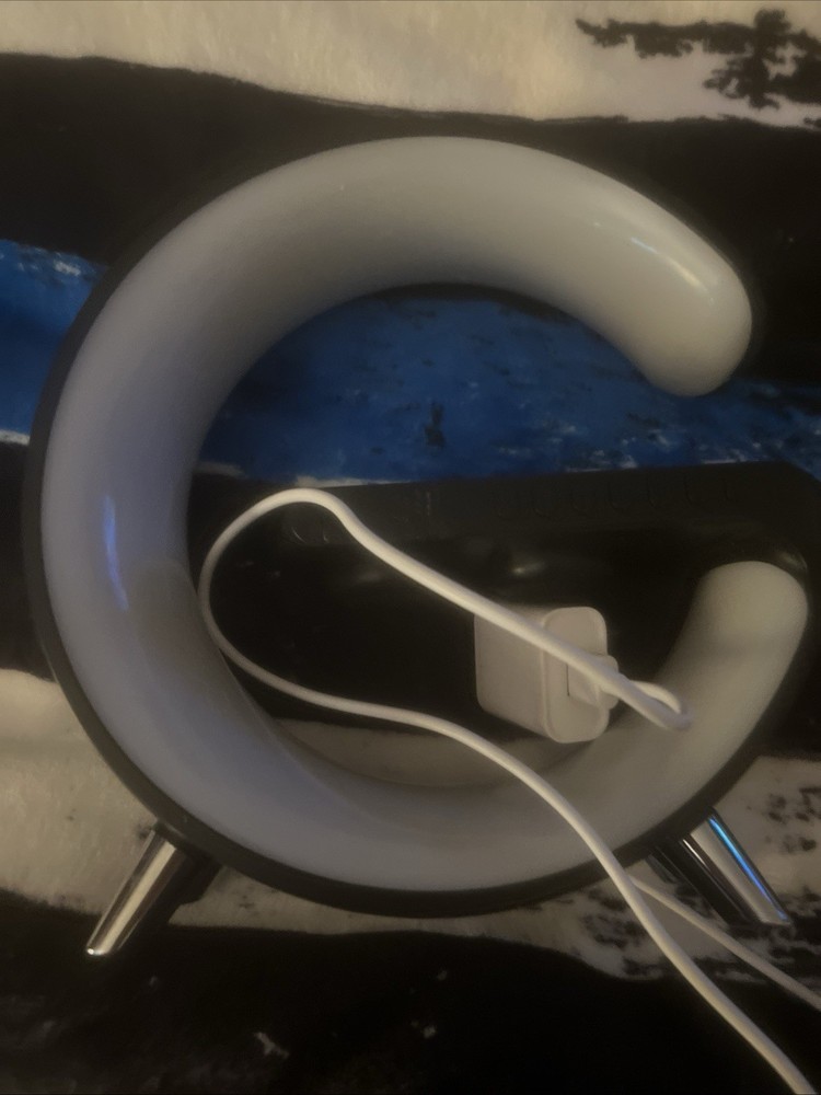 G Shaped Light Bluetooth Speaker