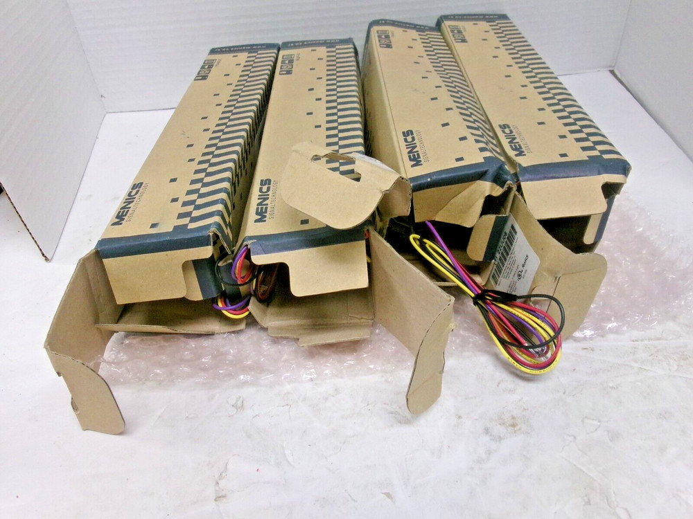 (1) NEW! MENICS MT4B3BL-RYG Tower Light Stack 110V