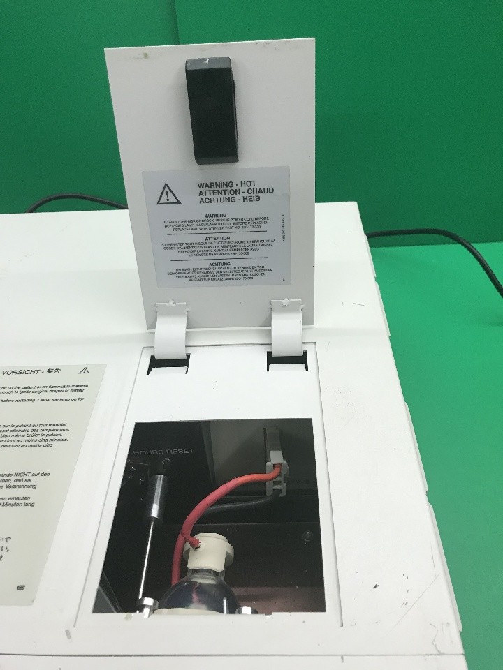 Stryker Endoscopy Quantum 4000 Light Source, Model 220-170-000