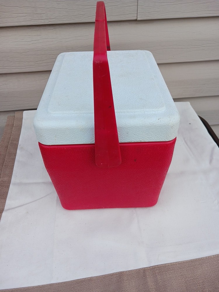 Igloo Personal 6 Cooler