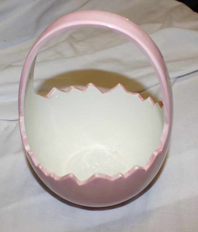 Ceramic Easter Egg Basket Decoration Pastel Pink 6.5" x 5"
