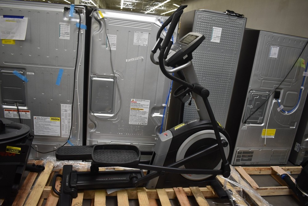 ProForm PFEL59920 Black Carbon E7 Elliptical NOB #124344