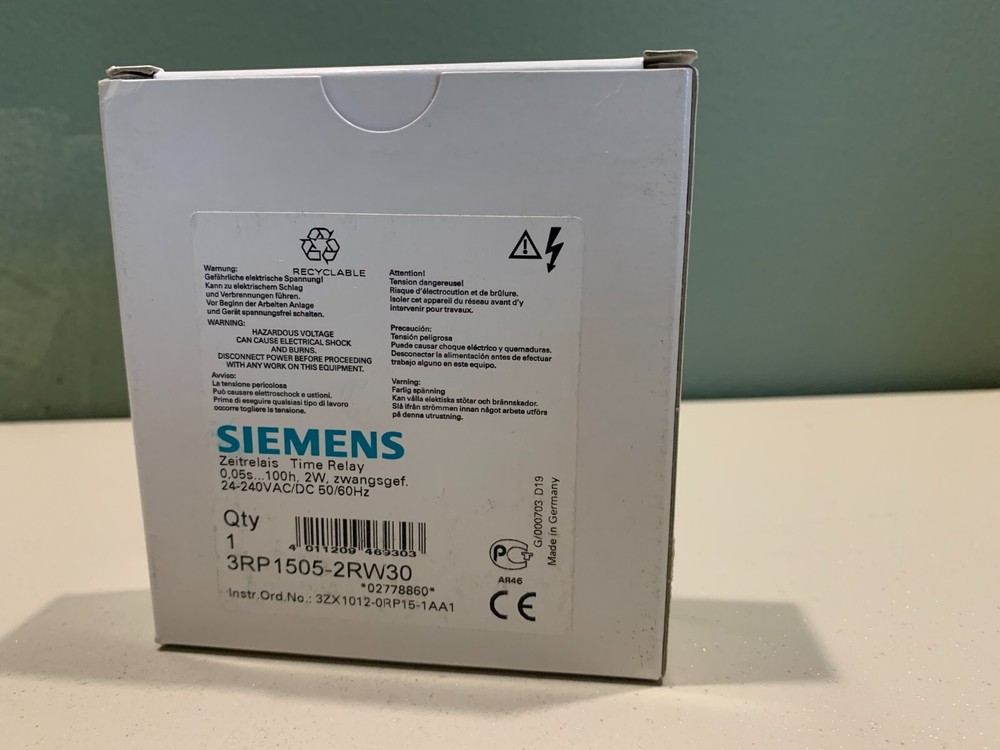 Siemens 3RP1505-2RW30 Multi Function Timing Relay