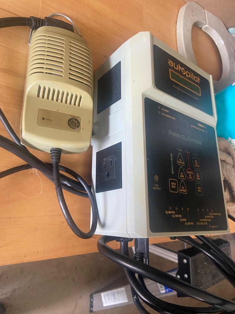 Hydrofarm Autopilot Digital CO2 Hydroponic Controller