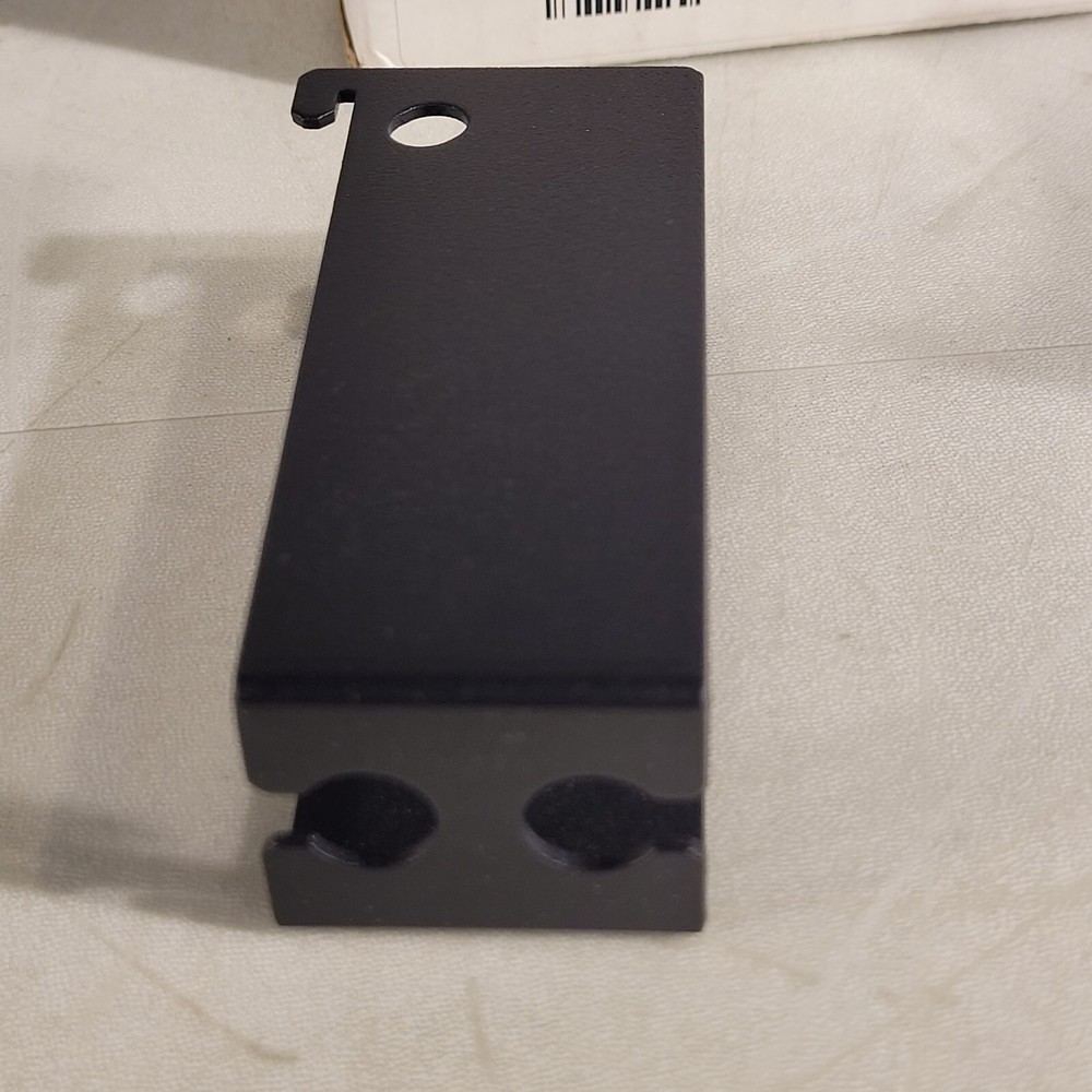 Crestron FTA-CBLRA-INSERT-2WIRE-102 Cable Retractor Spacer Insert