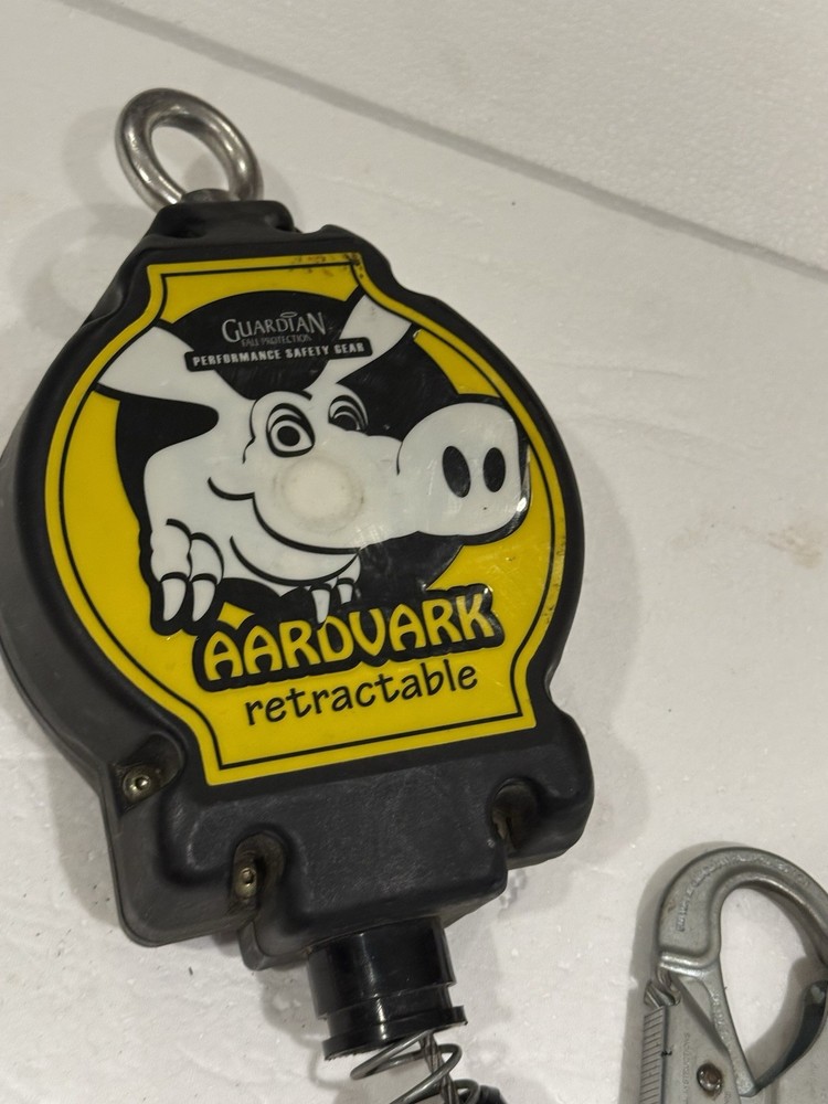 Guardian 20’ Cable Retractable