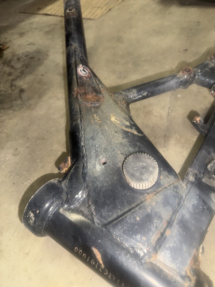 82-85 suzuki dr-250 Frame