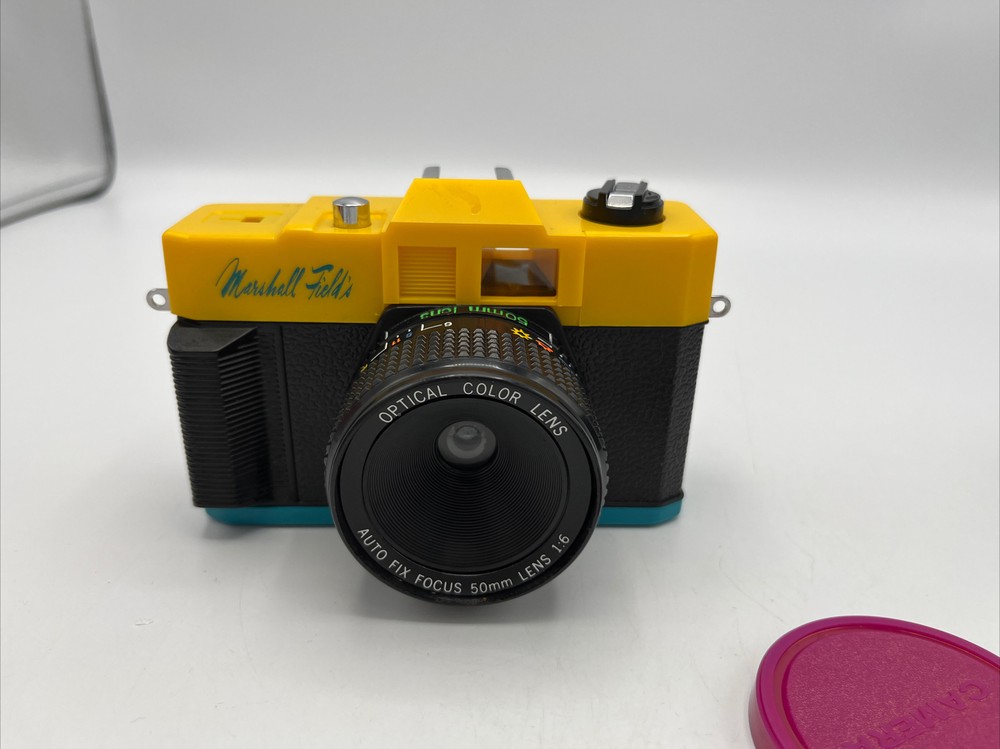Marshall Fields 35MM Auto Fix Focus 50mm Camera with Case Original Box 1990