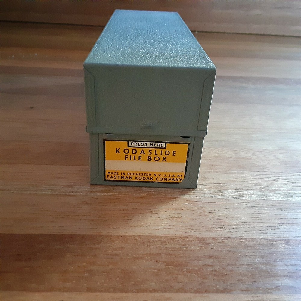 VTG KODASLIDE FILE BOX