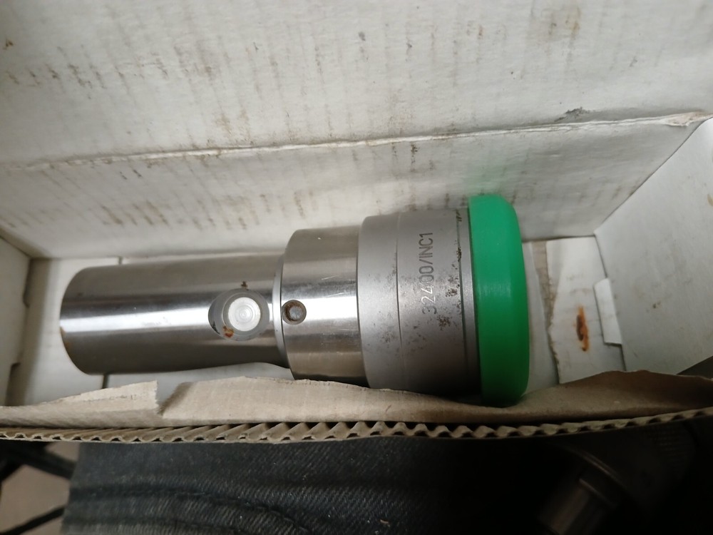 Floating Clutch Tap holder