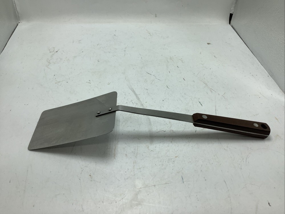 Deluxe 13" Pyramid Spatula/ Flipper Stainless Wood Handle 2 Rivets