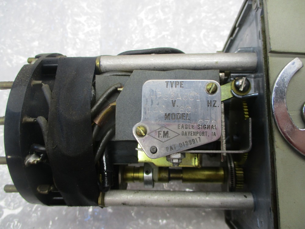 EAGLE SIGNAL HP53A601 TIMER UNMP