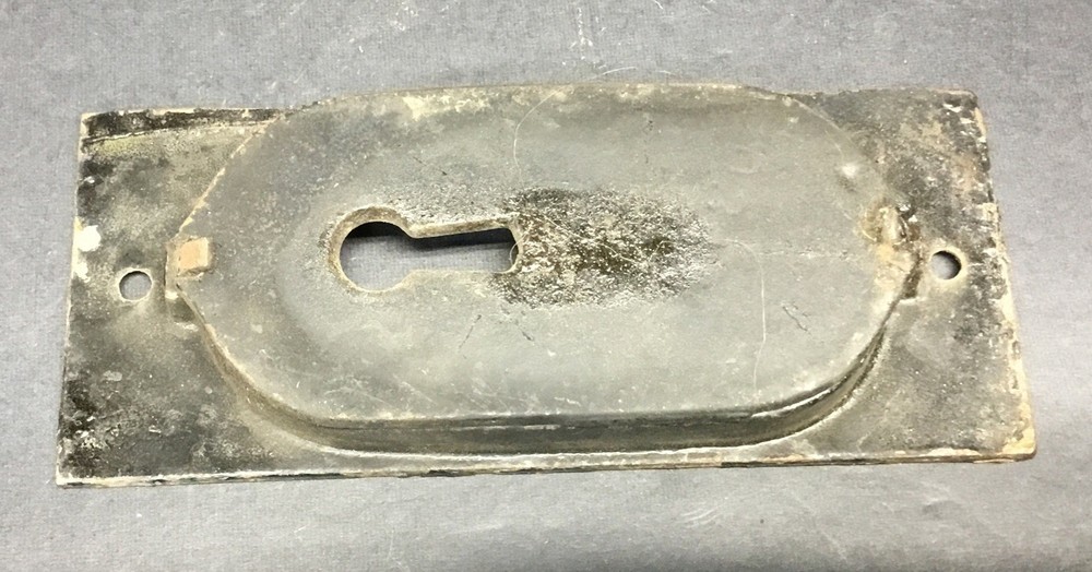 Antique Pocket Door Pull with Keyhole Cast Iron………[B31]