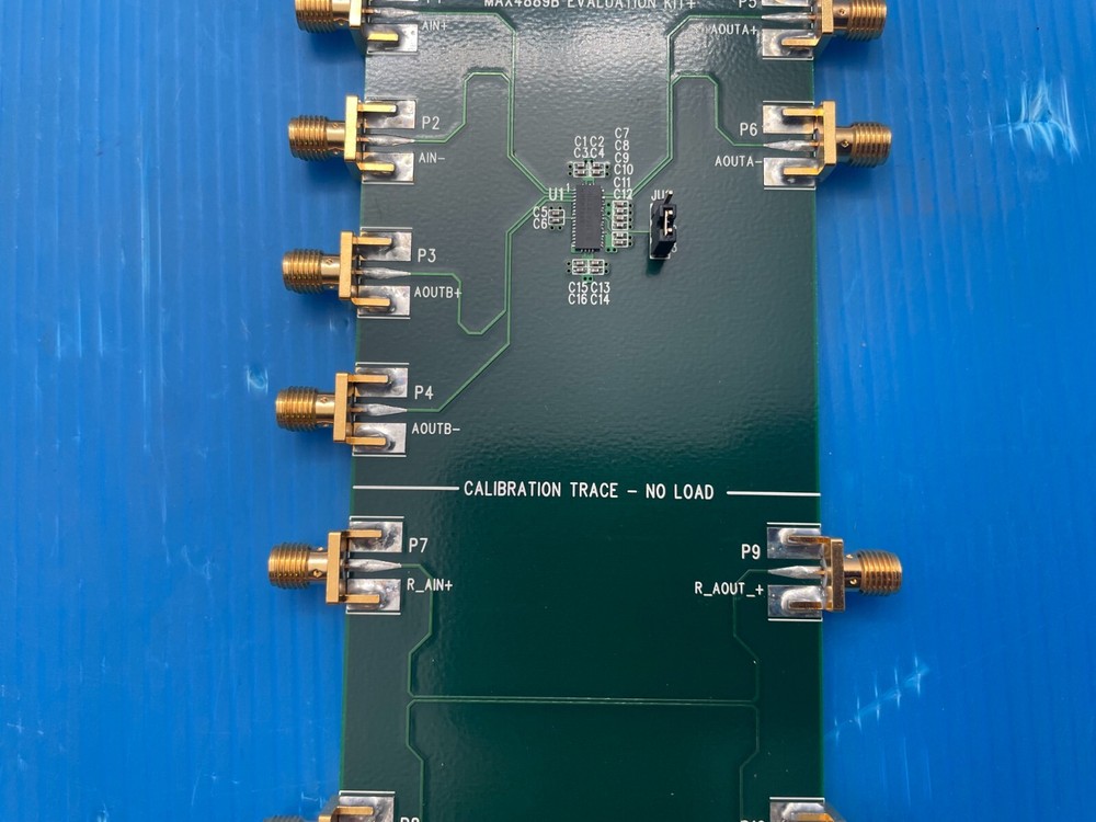 MAXIM MAX4889B Evaluation Board