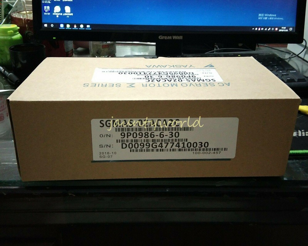 New Yaskawa Servo Motor SGMAS-02ACA2C