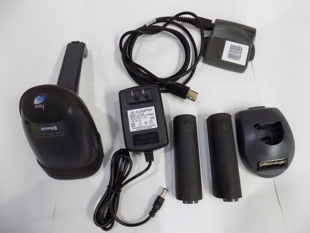 Metrologic MS1633 Focus 2D Bluetooth Barcode Scanner Cradle Receiver 2 Batteries