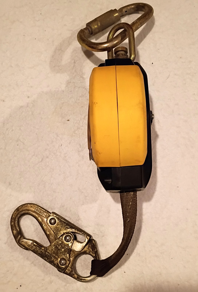 MSA WORKMAN WEB PFL 10ft Personal Fall Limiter Model #10093357 Used