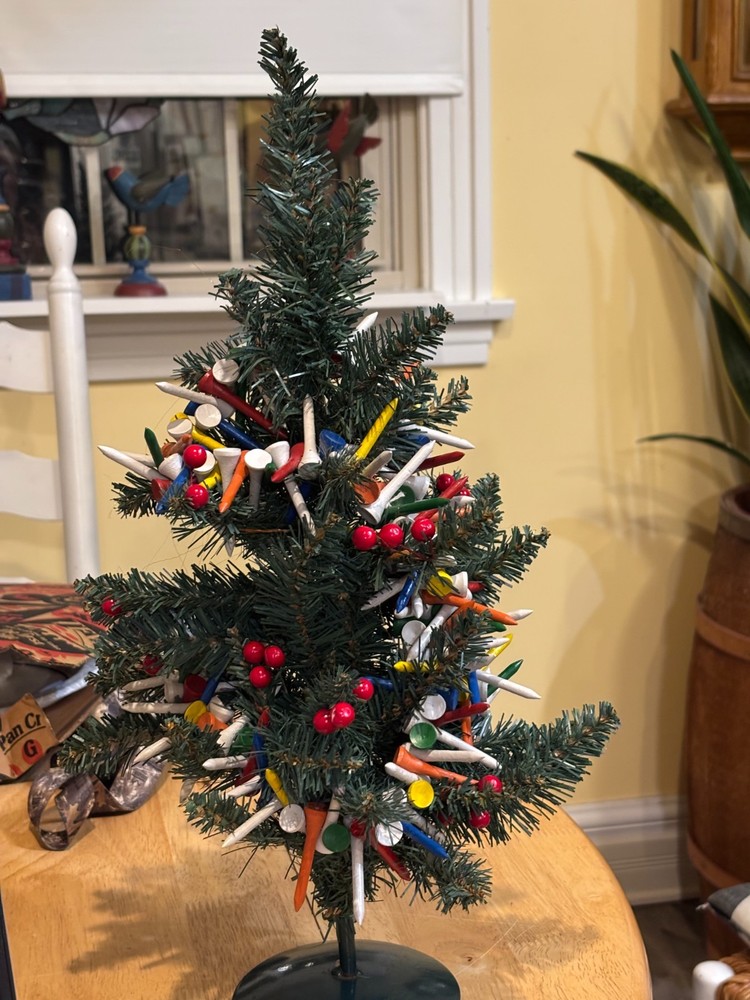 18 Inch Golf Tee Decorated Christmas Tree