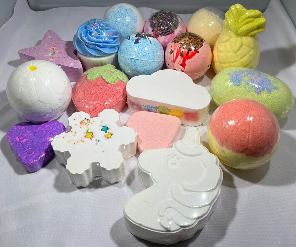 (2 PACK) Assorted Bath Bombs - RANDOMLY SELECTED!