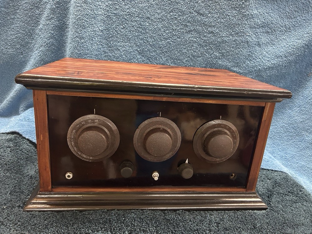 1920’s Battery Powered Radio