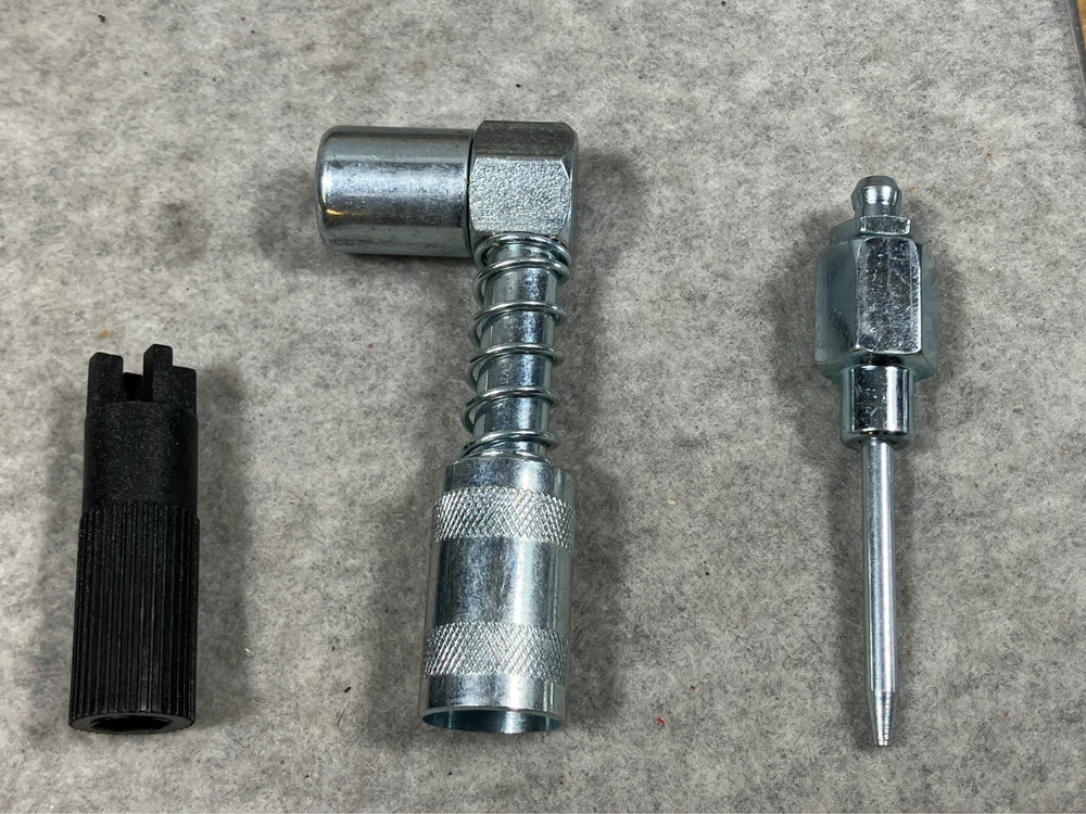 New 7 Piece Grease Gun Accessory Kit