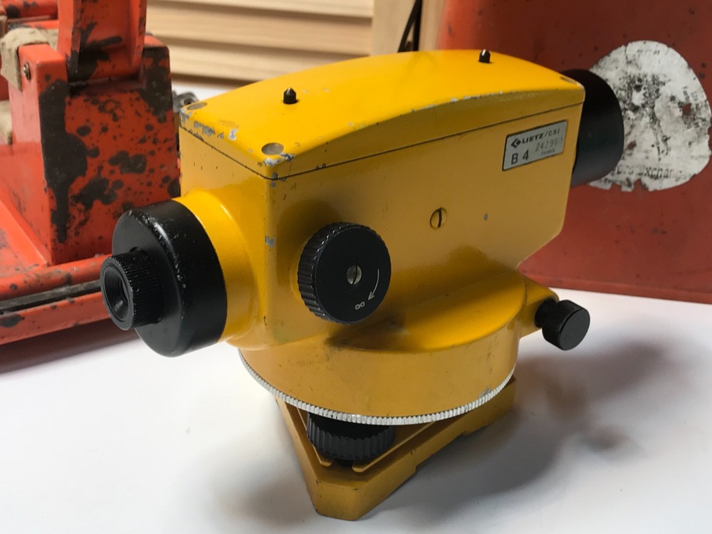 Lietz Automatic Survey Level B-4 With Case and Accessories