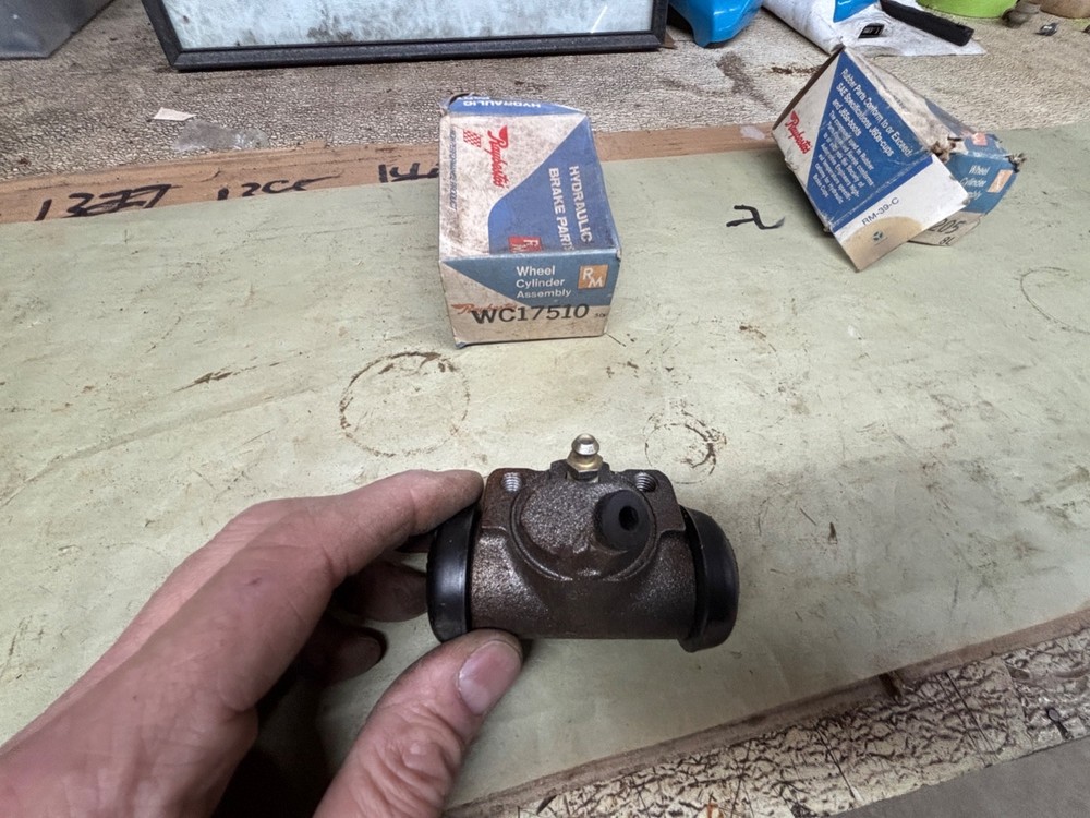 RAYBESTOS WC17510    WHEEL CYLINDER   9W.
