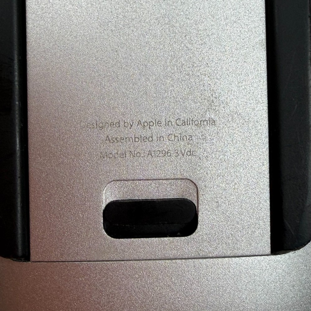 Apple MB829LL/A Wireless Bluetooth Magic Laser Mouse White A1296 *TESTED/WORKING