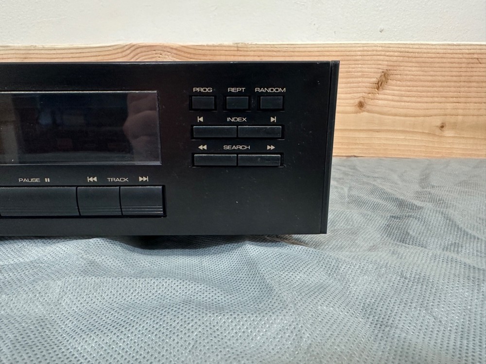 Rotel RCD-965BX Stereo Compact Disc CD Player Discrete HiFi **Read Description