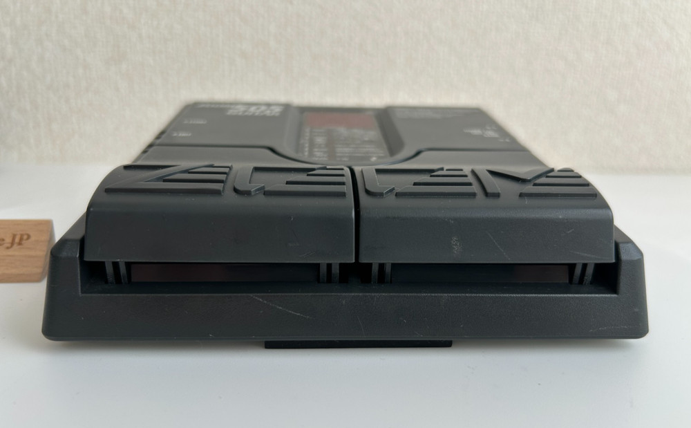 Zoom 505 Guitar Compact Multi Effects Processor, w/ Volume Pedal FP02 Tested