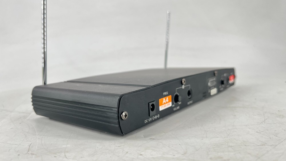 Azden Discrete 2CH VHF Receiver 221R