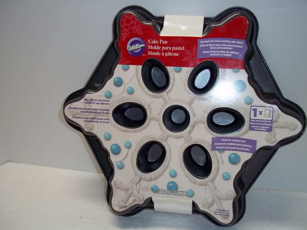 Wilton Snowflake Cake Pan Mold NEW WITH TAGS