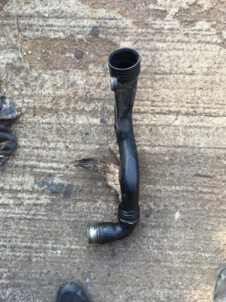 VW Audi intercooler pipe Box #64 1K0145762 Original