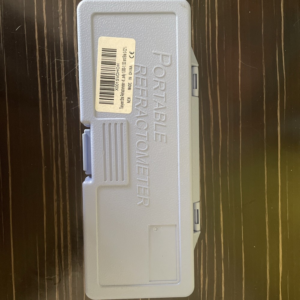 Brix Refractometer with ATC - Tiaoyeer Digital Handheld Refractometer