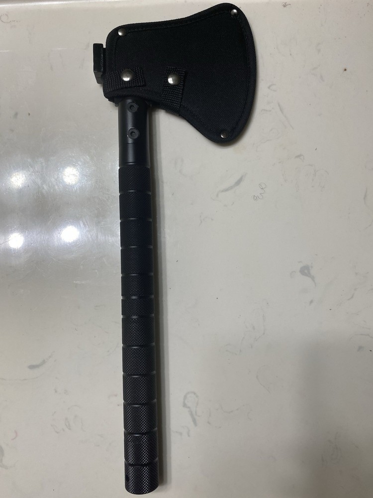 Multipurpose Axe Flint Fire Igniter, Combat Knife, Built In Compass, Whistle￼