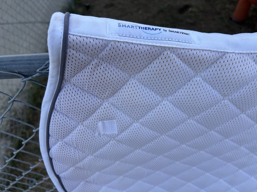 Smartpak SmartTherapy ThermoBalance Ceramic All Purpose Saddle Pad White