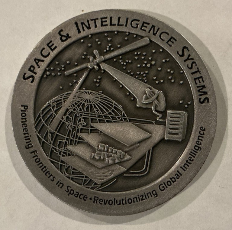 BOEING SPACE & INTELLIGENCE SYSTEMS COMMEMORATIVE COIN 1 1/2” ORIGINAL PACKAGE!