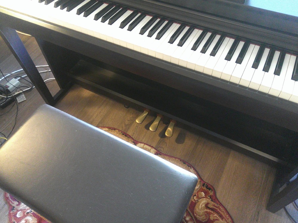 Yamaha Clavinova CLP-725