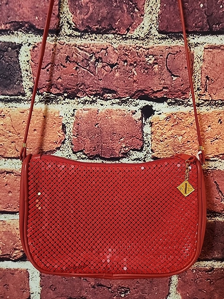 VINTAGE WHITING AND DAVIS RED MESH PURSE P6