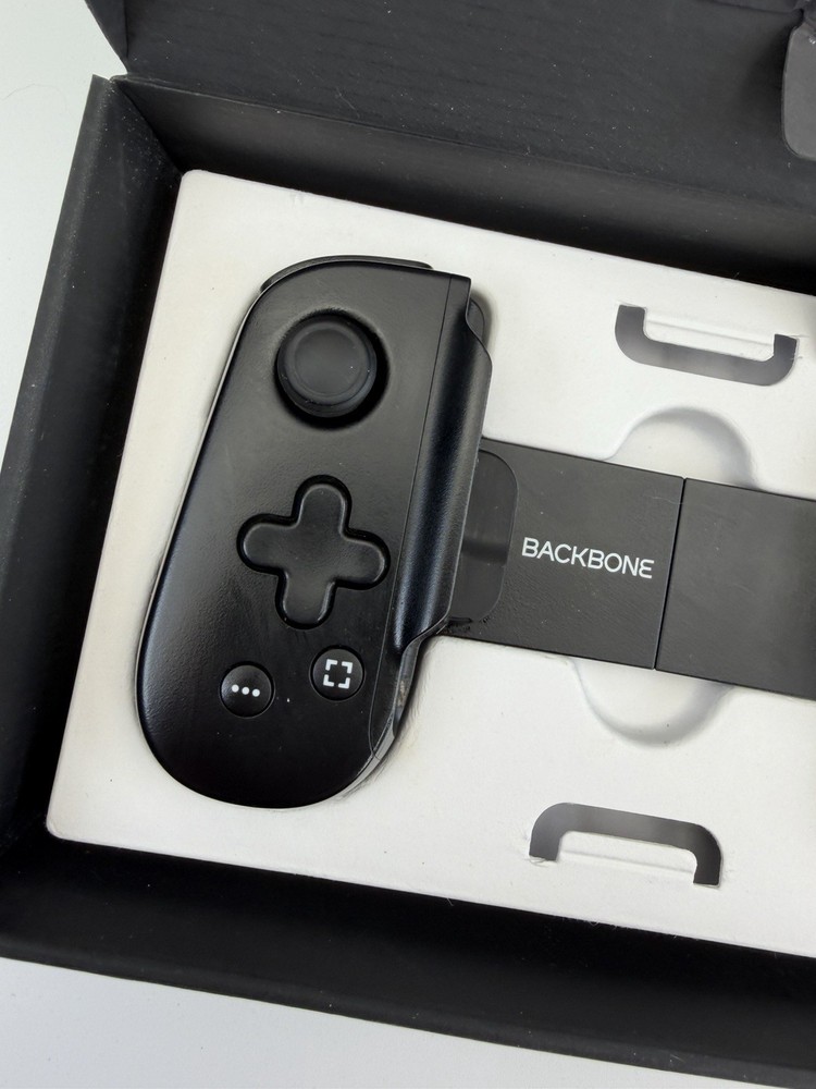 BACKBONE One - Gen 2 - Black - Lightning Port Mobile Gaming Controller, Black