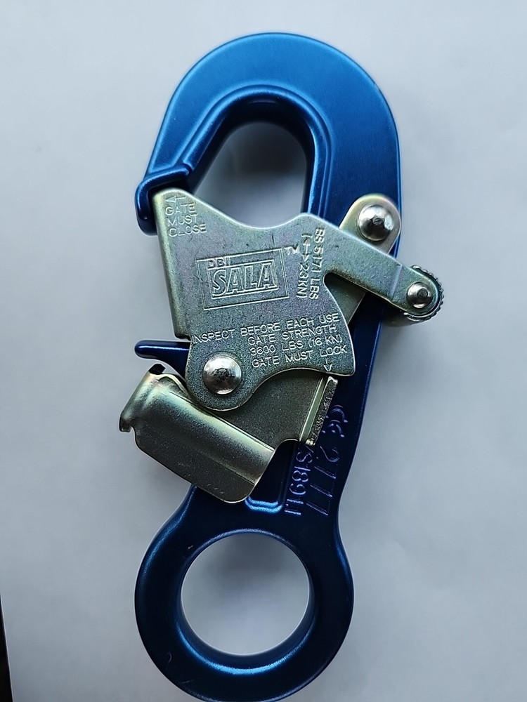 Fall Arrest Self Locking Replacement Caribiner DBI-SALA 5171 Lbs BS 18911 Blue B