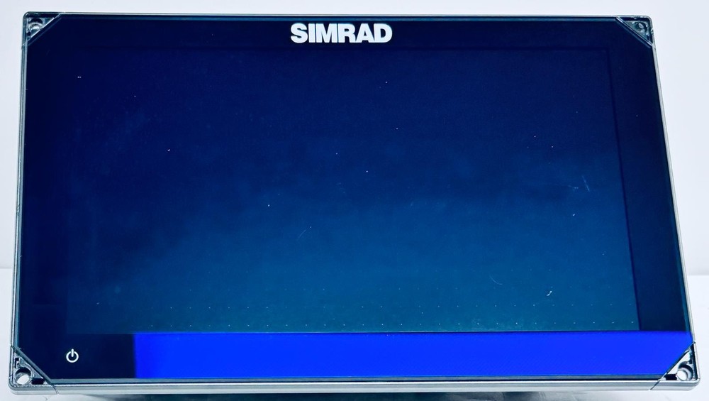 Simrad NSX 9 Chartplotter GPS | C-MAP MFD Display NXS 3009