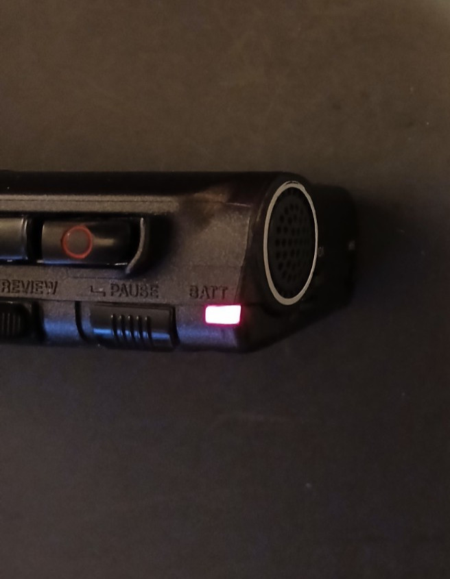 Sony M-529V Handheld Vintage Microcassette Recorder POWERS ON/ NEEDS BELT